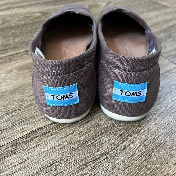 Gray women’s classic canvas Tom’s, size 7 - Picture 2 of 6